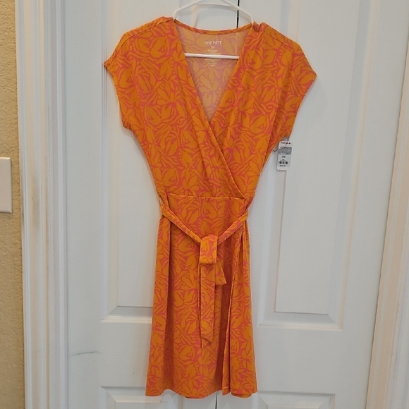 Nine West Dolman Sleeve Orange Mini Wrap Sundress Size XS NWT - Picture 2 of 7